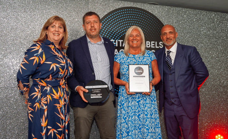 The Labels Makers win the Supreme Award at the Digital Labels & Packaging Awards 2024