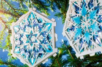 Iggesund makes snowflakes with Highcon